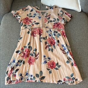 Floral flowy mini dress, size M